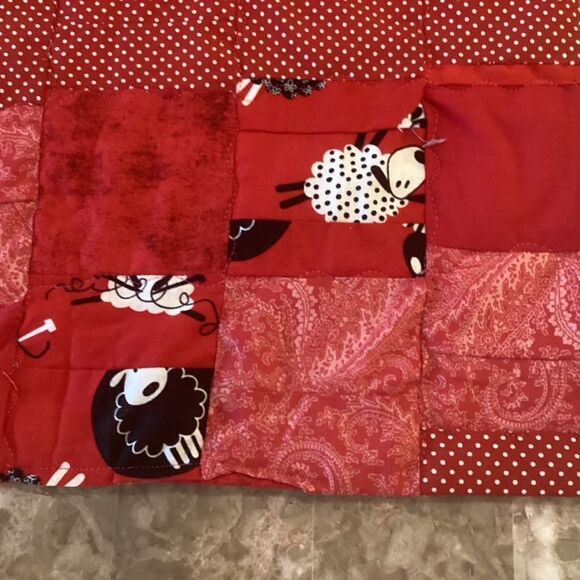 NWOT. Hand Crafted Reversible Doll/Stuffed Animal Quilt with Pillow Set - Picture 3 of 8